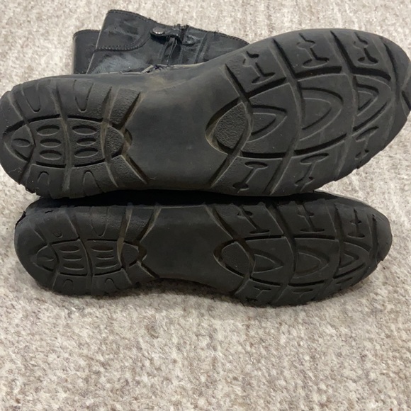 Nordstrom Girls Shiny Leather Boots sz 35 eu - Picture 5 of 8